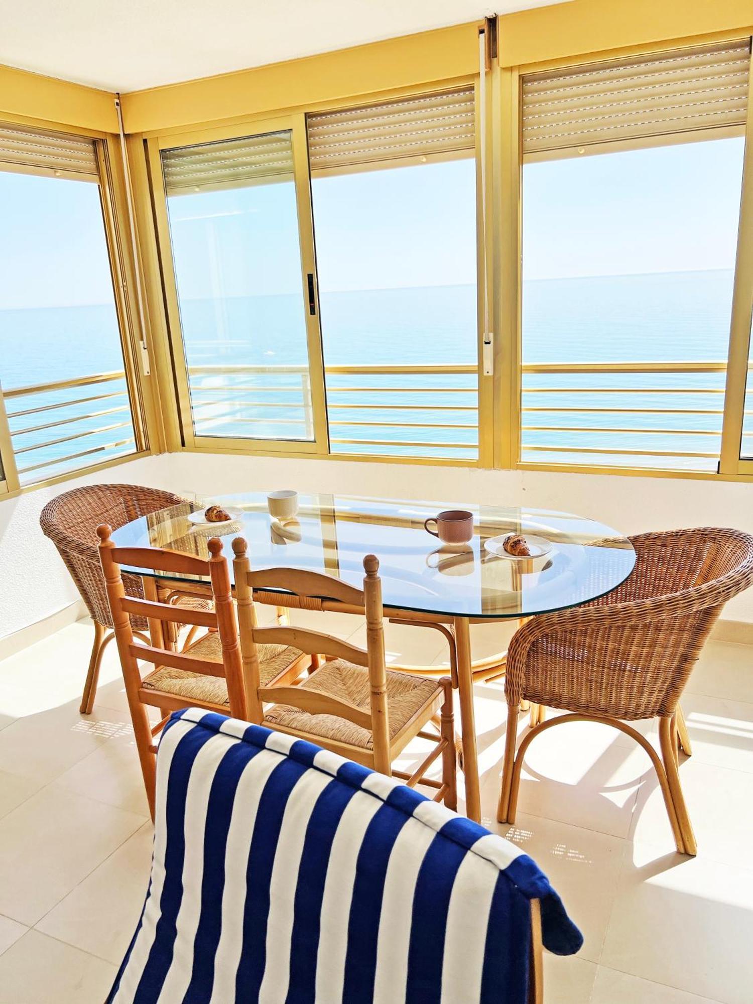 Oasis Frente Al Mar. Parking Gratis Apartment El Campello Ngoại thất bức ảnh